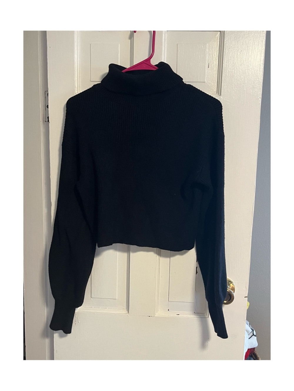 Francesca’s Blue Rain Black Cropped Turtleneck Sweater Top